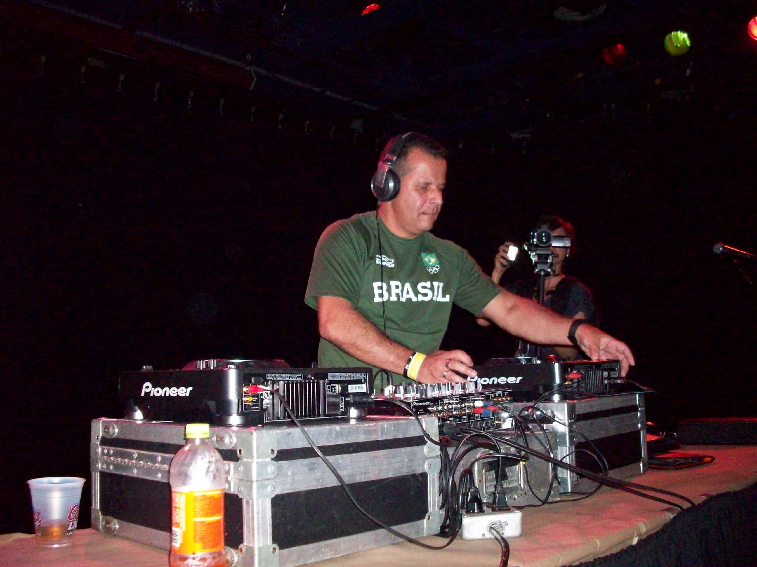 o-DJ-Raul-Vax-no-Expressions-of-Brazil-100_2601