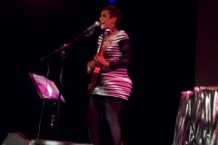 show-da-cantora-e-compositora-Laura-Finocchiaro-100_2575